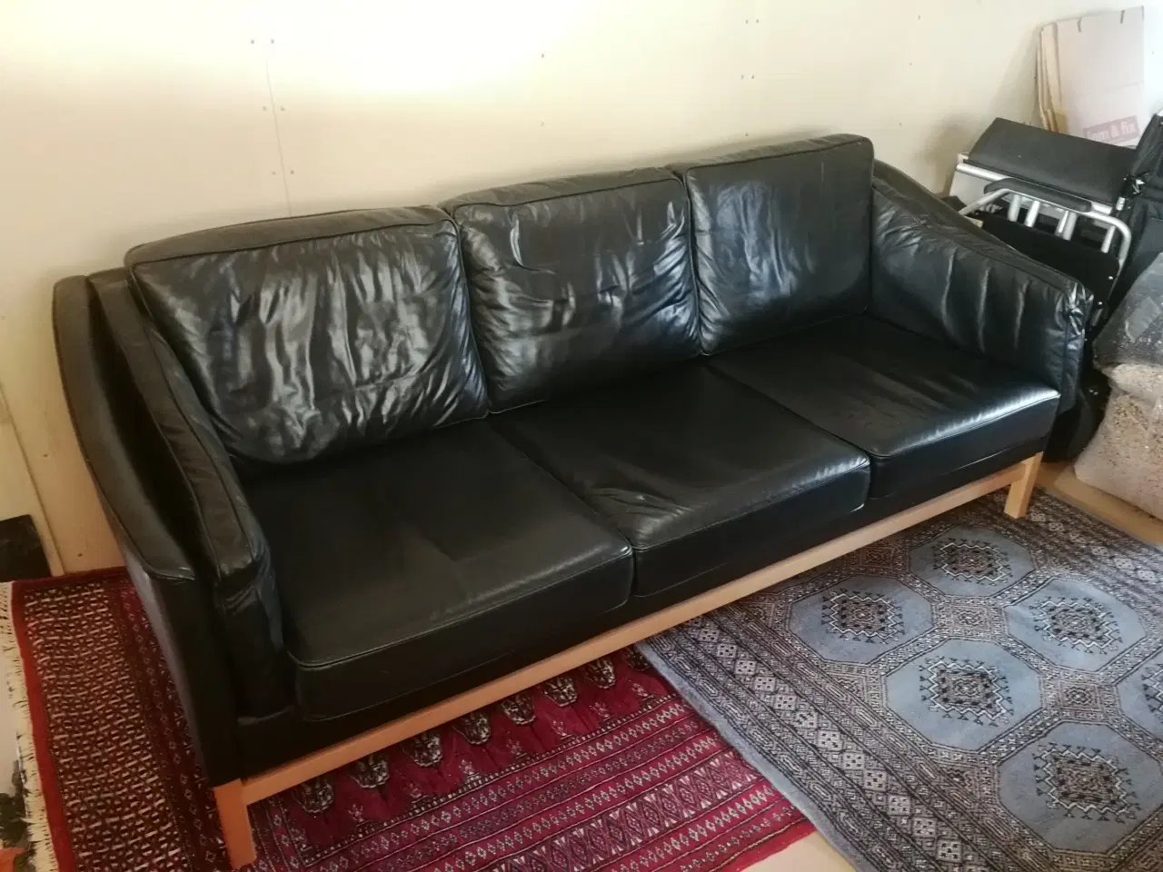 Billede 2 - 2+3 personers sofa, sort læder