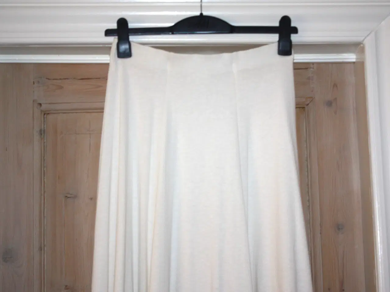 Billede 2 - Fransk nederdel talje 72 cm længde 85 cm