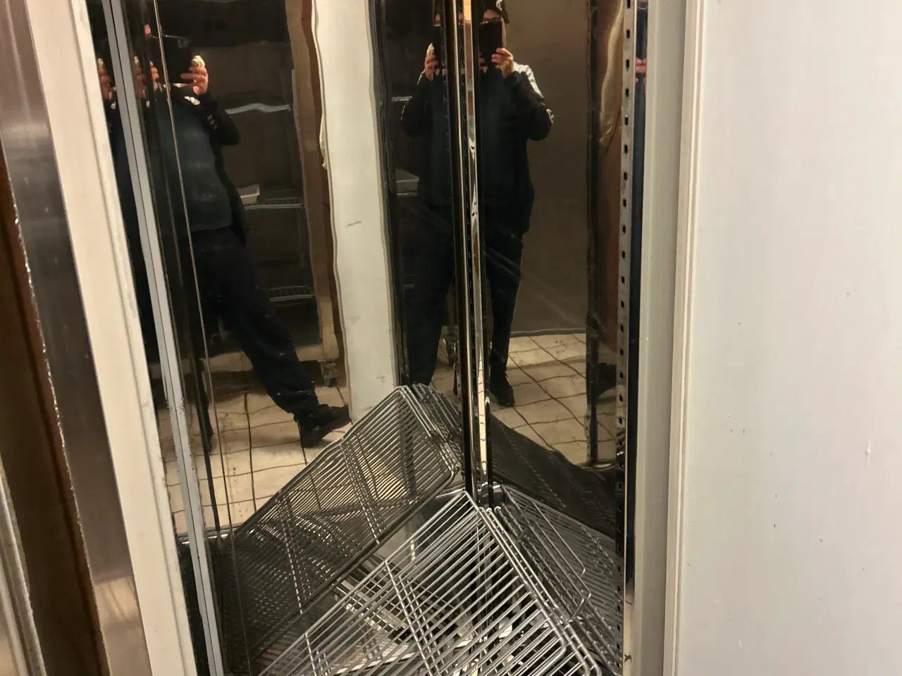 Billede 2 - Zanussi køleskab 503 liter netto