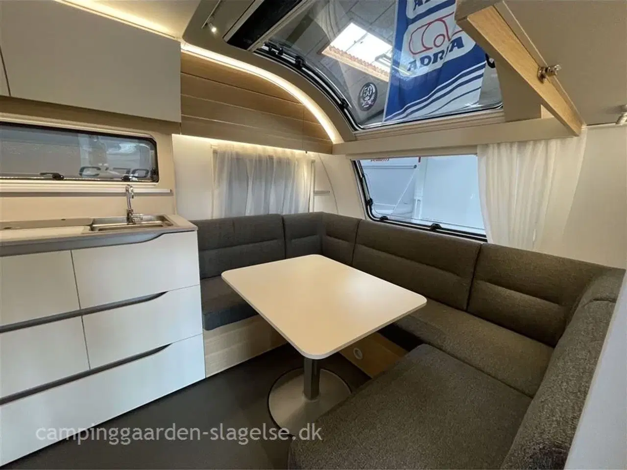 Billede 3 - 2025 - Adria Adora 522 UP   &amp;amp;amp;quot;Ferieglæde på hjul – Adria Adora 522 UP&amp;amp;amp;quot;
