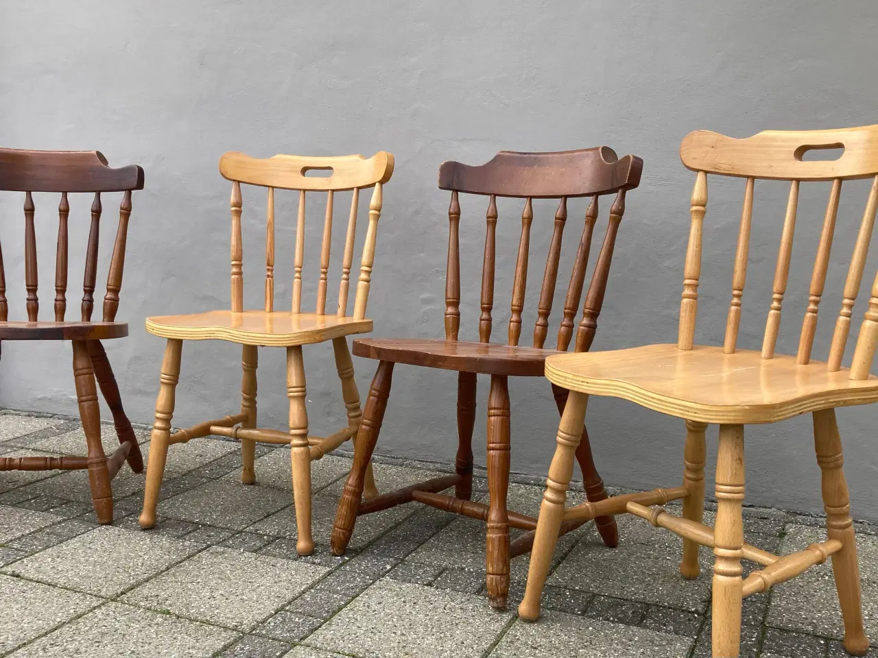 Billede 1 - 4 vintage tremmestole i bøgetræ