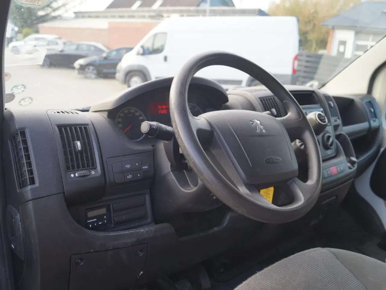 Billede 5 - Peugeot Boxer 330 2,2 HDi 130 Kassevogn L2H2