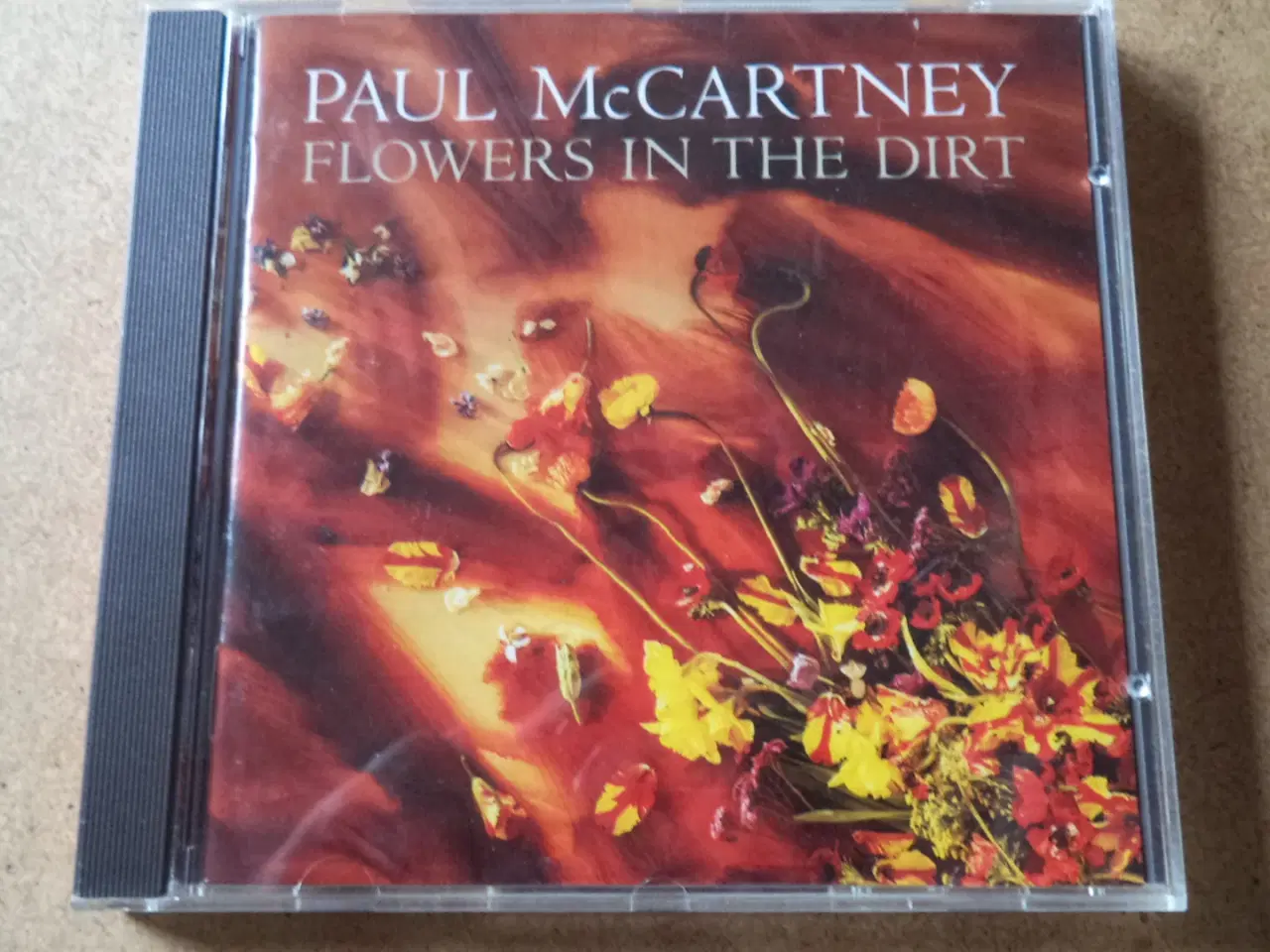 Billede 1 - Paul McCartney ** Flowers In The Dirt