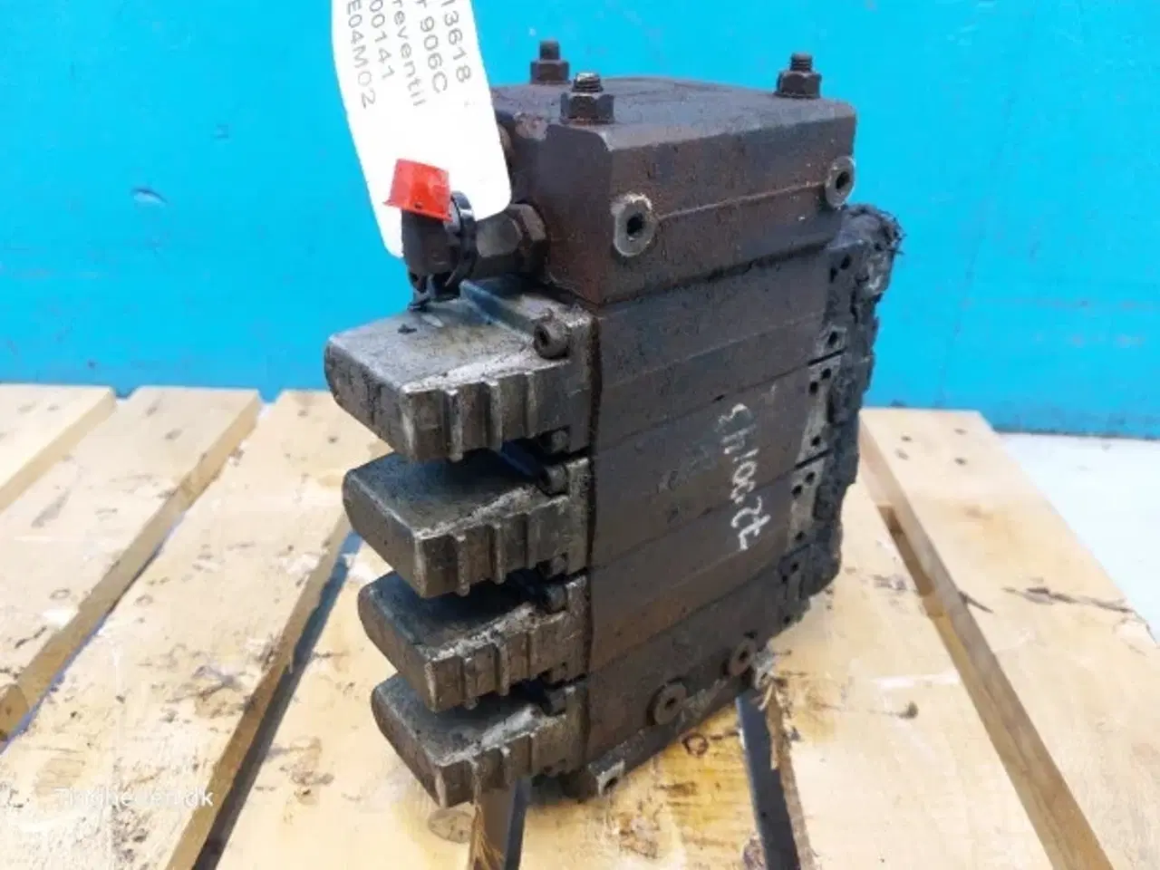 Billede 7 - Hydrema 906C Styreventil 7200141