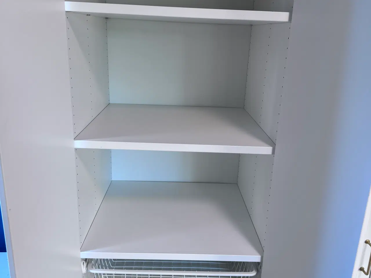 Billede 3 - SMÅSTAD/PLATSA ikea tøjskabe med puf