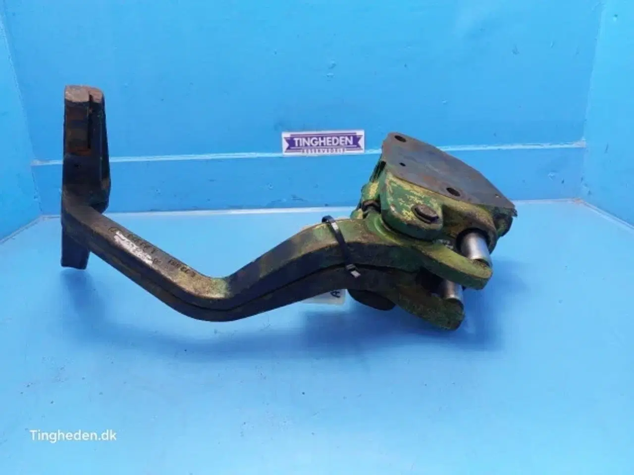 Billede 2 - John Deere 2040 Bremseventil AR53494