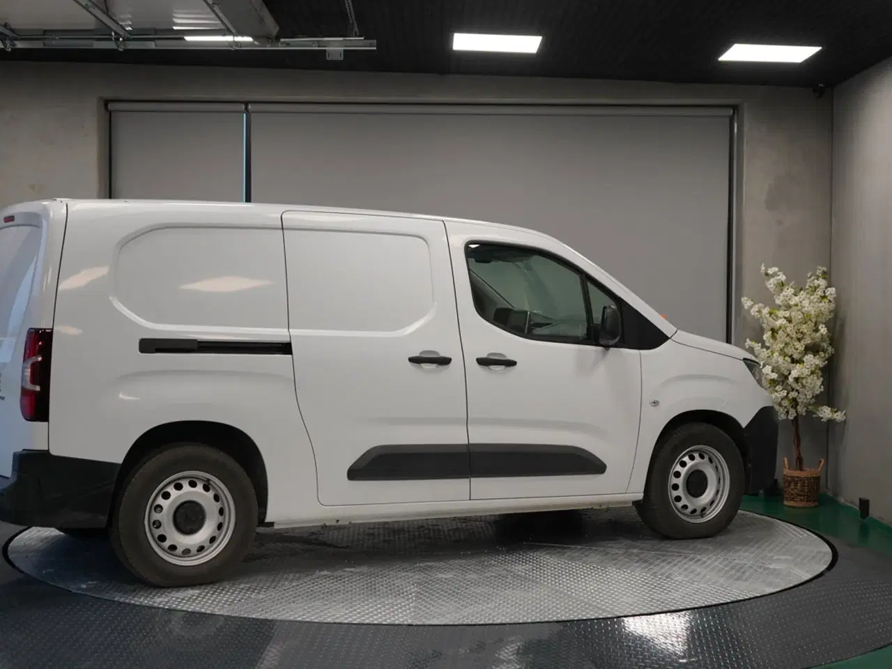 Billede 6 - 3 pers varebil - 136 HK – Automatgear – Ny 