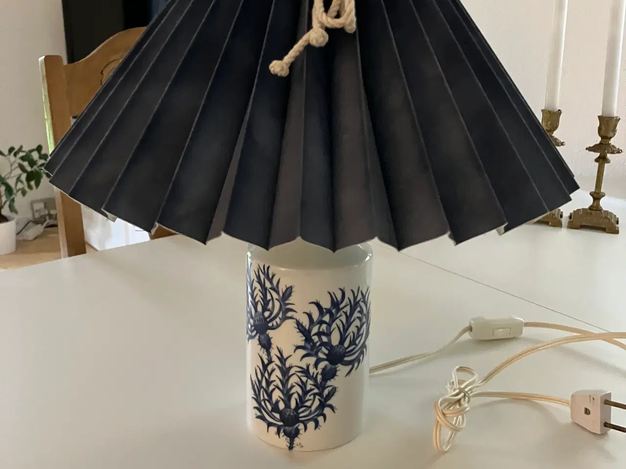 Billede 1 - Tidsel lampe fra Royal Copenhagen. 