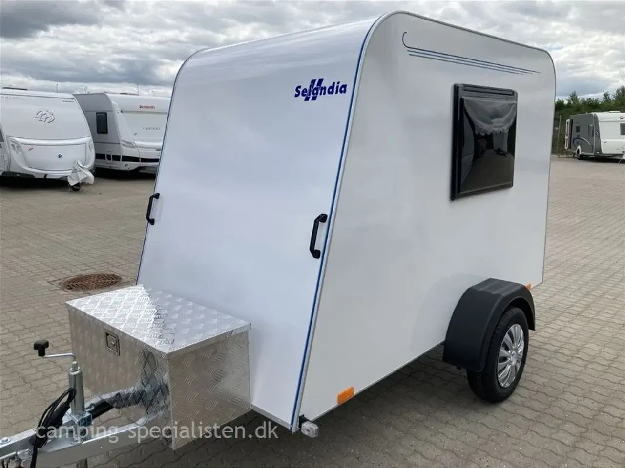 Billede 3 - 2025 - Tomplan Silverline Compact   Silverline Compact Mini Campingvogn 2025 model  hos Camping-Specialisten.dk