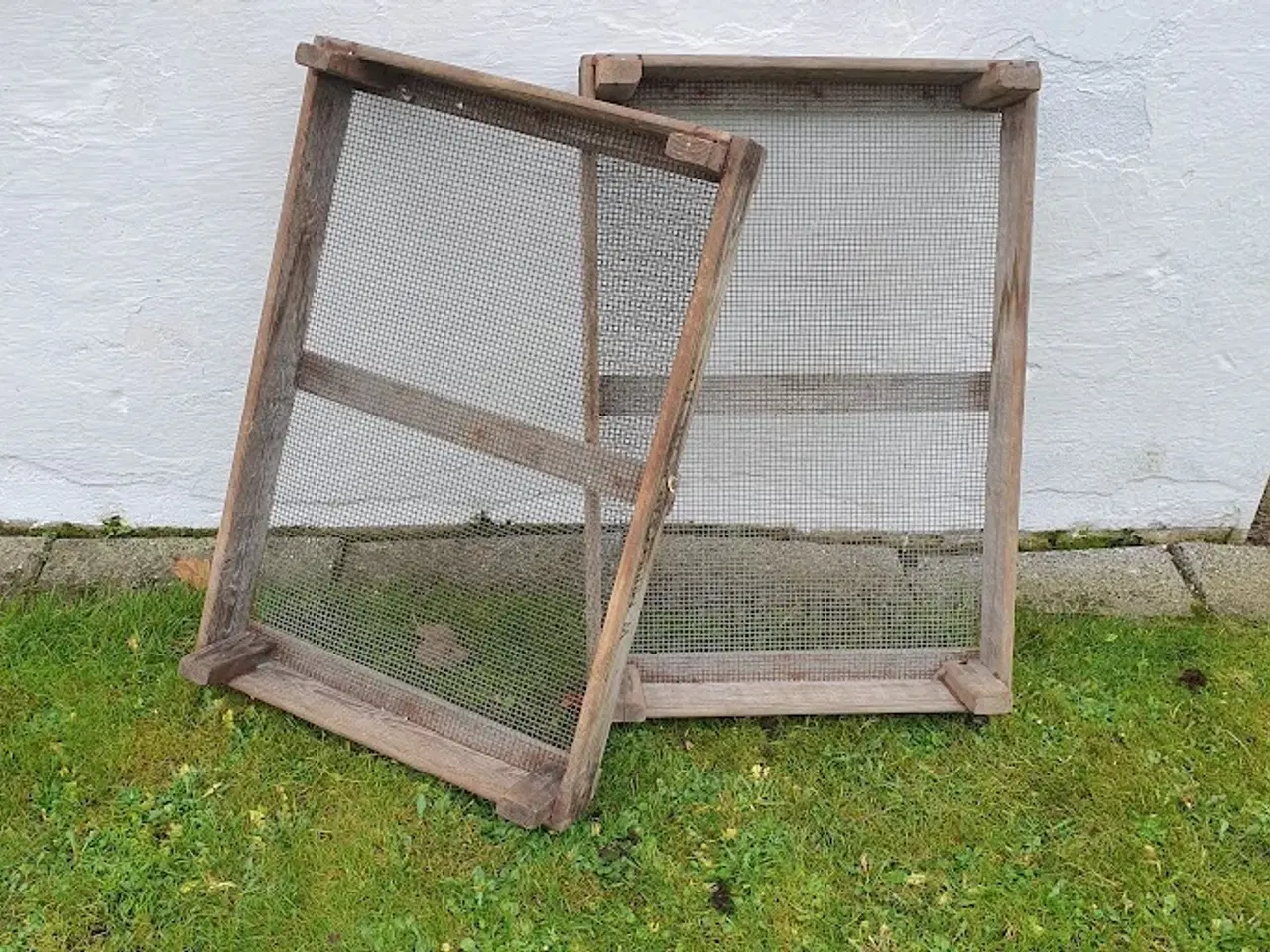 Billede 6 - Havekrukker (3 stk.) & rist bakker 