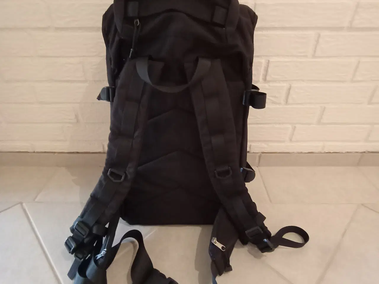 Billede 2 - Rygsæk polstret ryg + bære stropper + spænderem