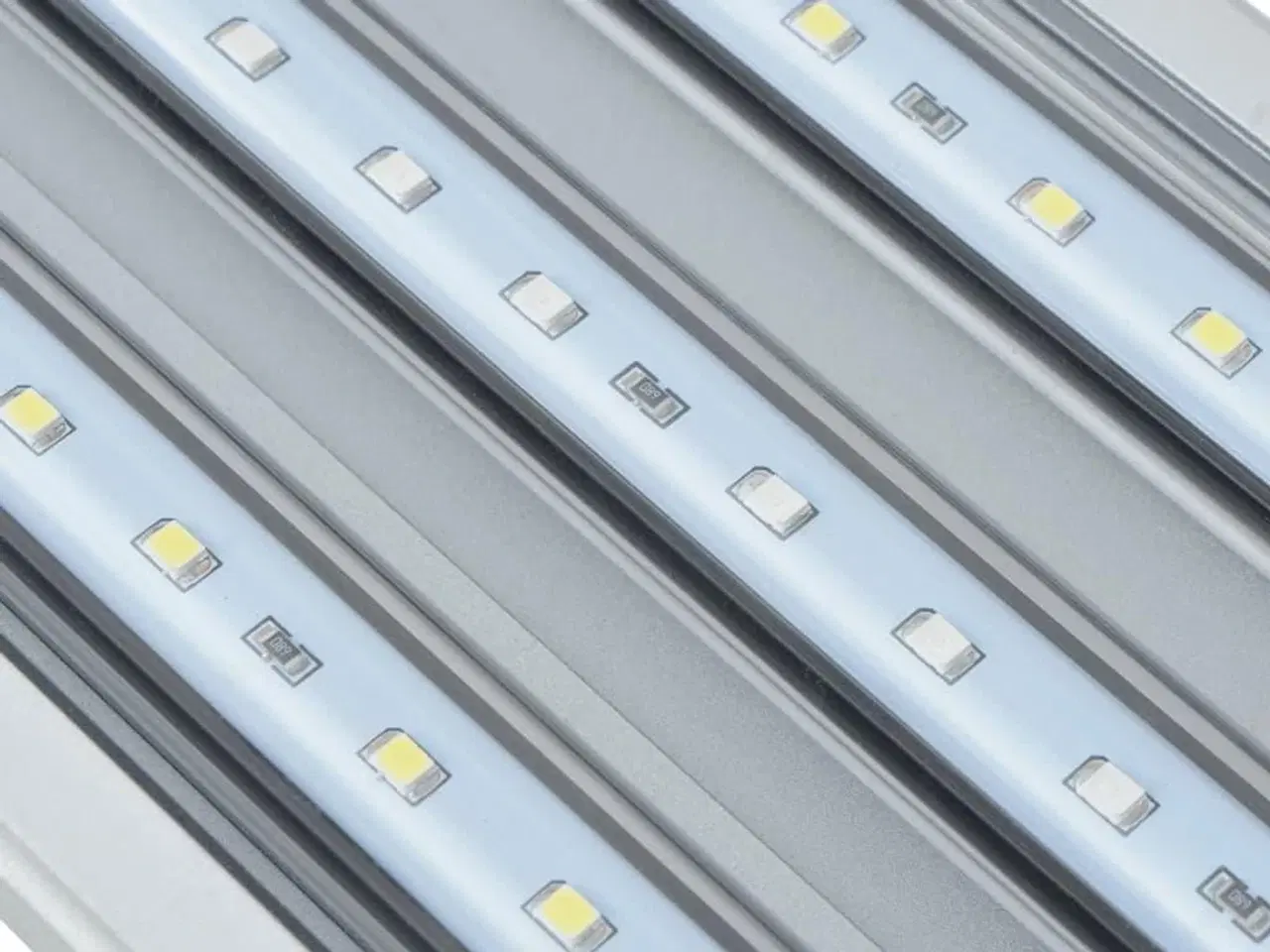 Billede 10 - LED-akvarielampe 120-130 cm IP67 aluminium