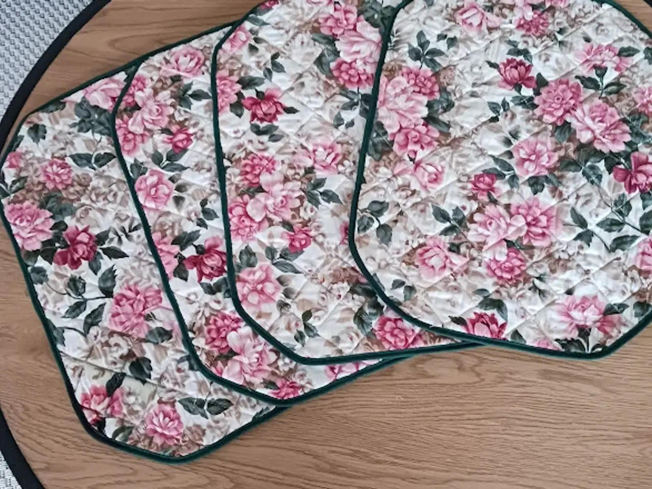 Billede 1 -  4 stk Dækservietter