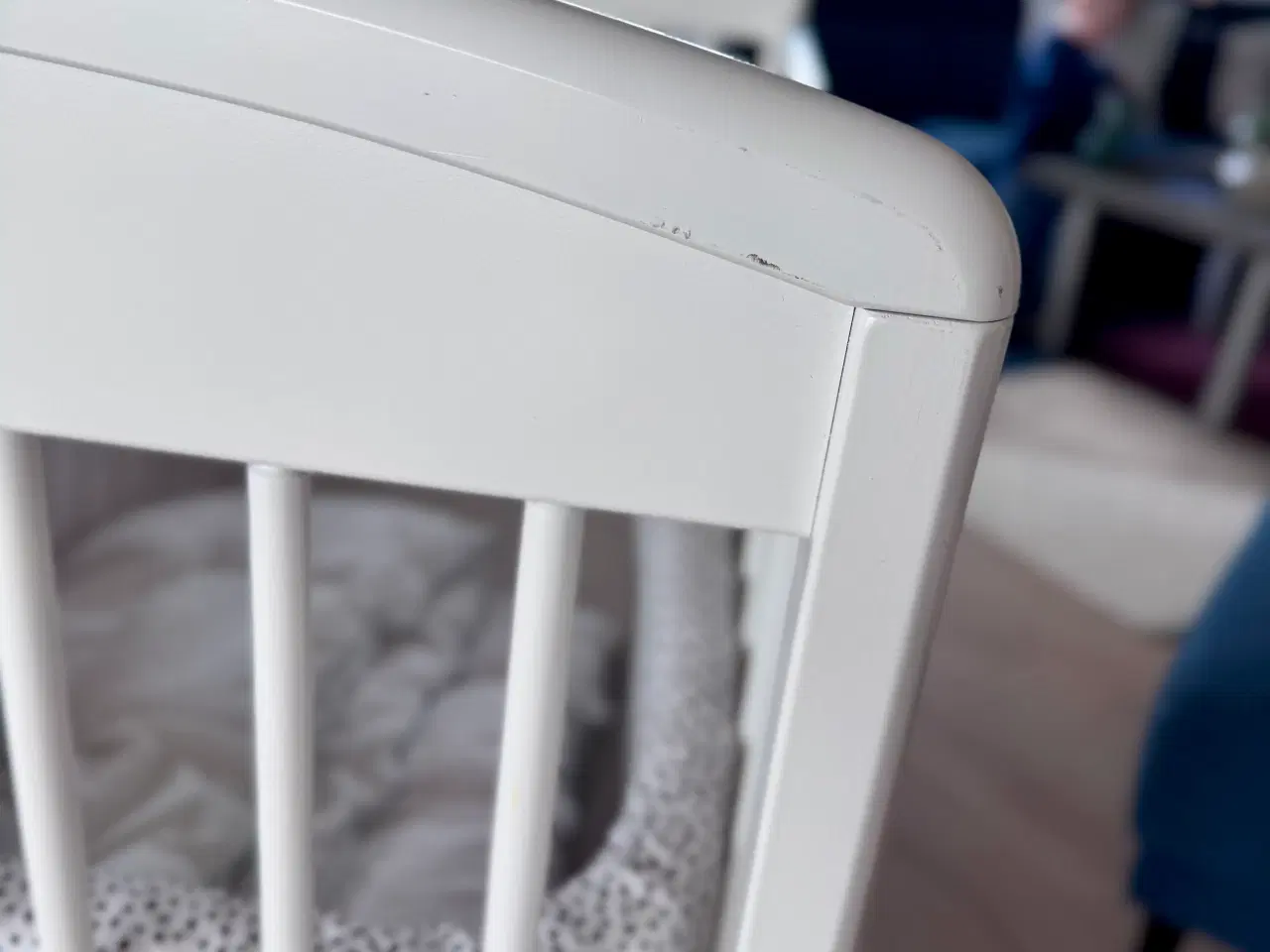 Billede 5 -  Hvid tremmeseng