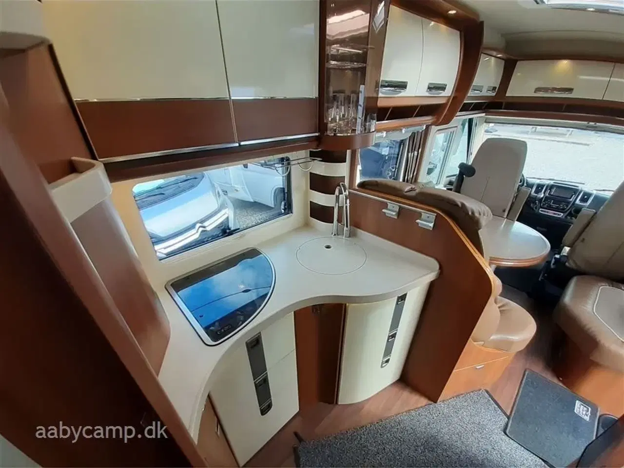 Billede 12 - 2016 - Carthago chic e-line 51 QB Yachting   Premium A-Class model med et væld af lækre detaljer. automatgear. 170hk.