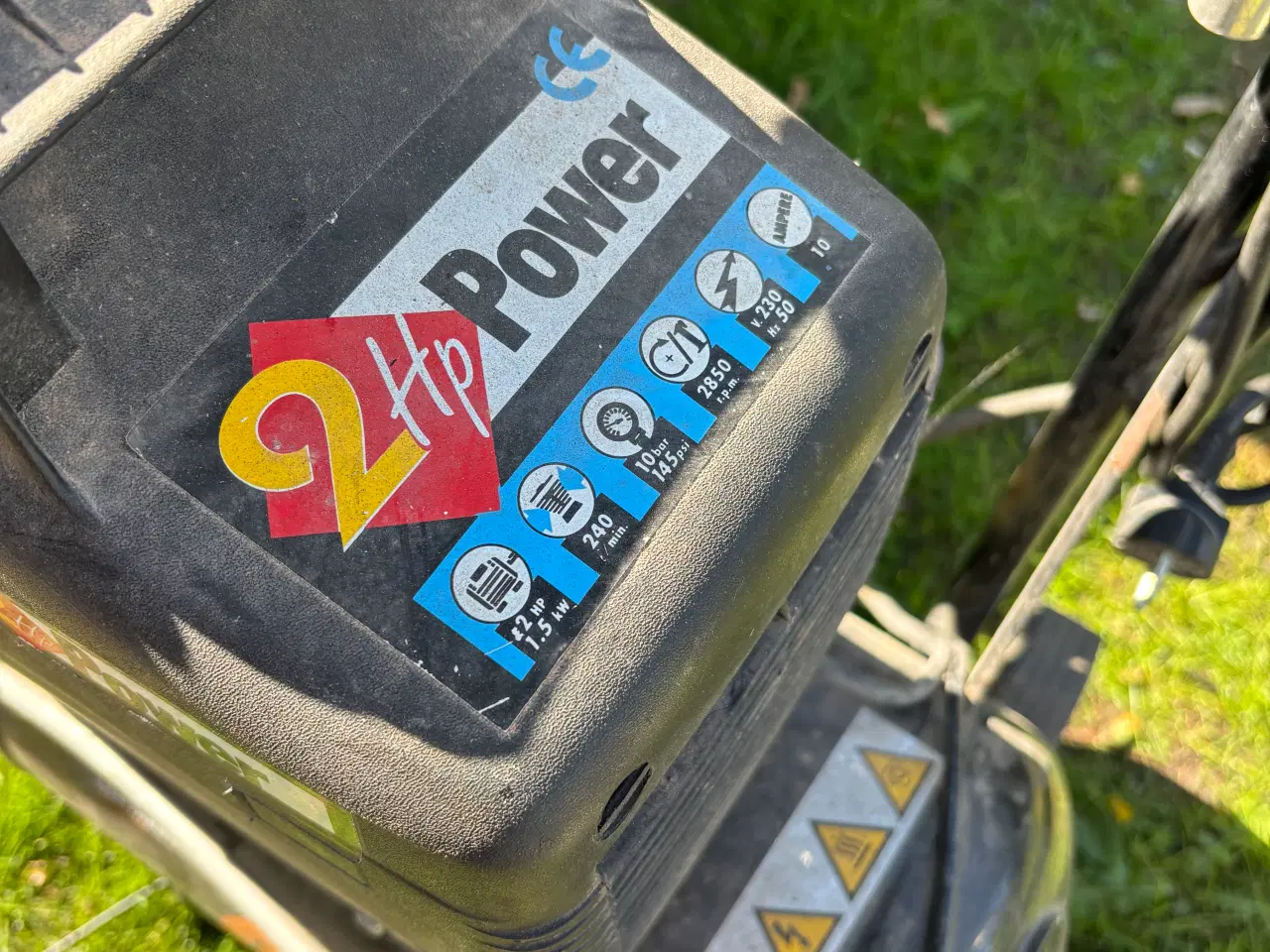 Billede 2 - Kompressor 2 hk på hjul 