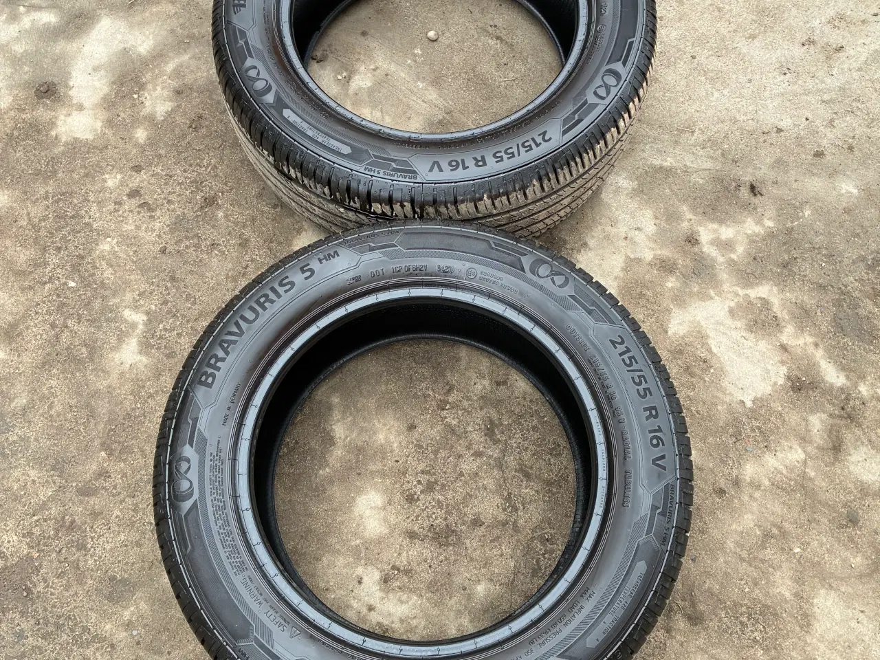 Billede 1 - 2 næsten nye sommerdæk