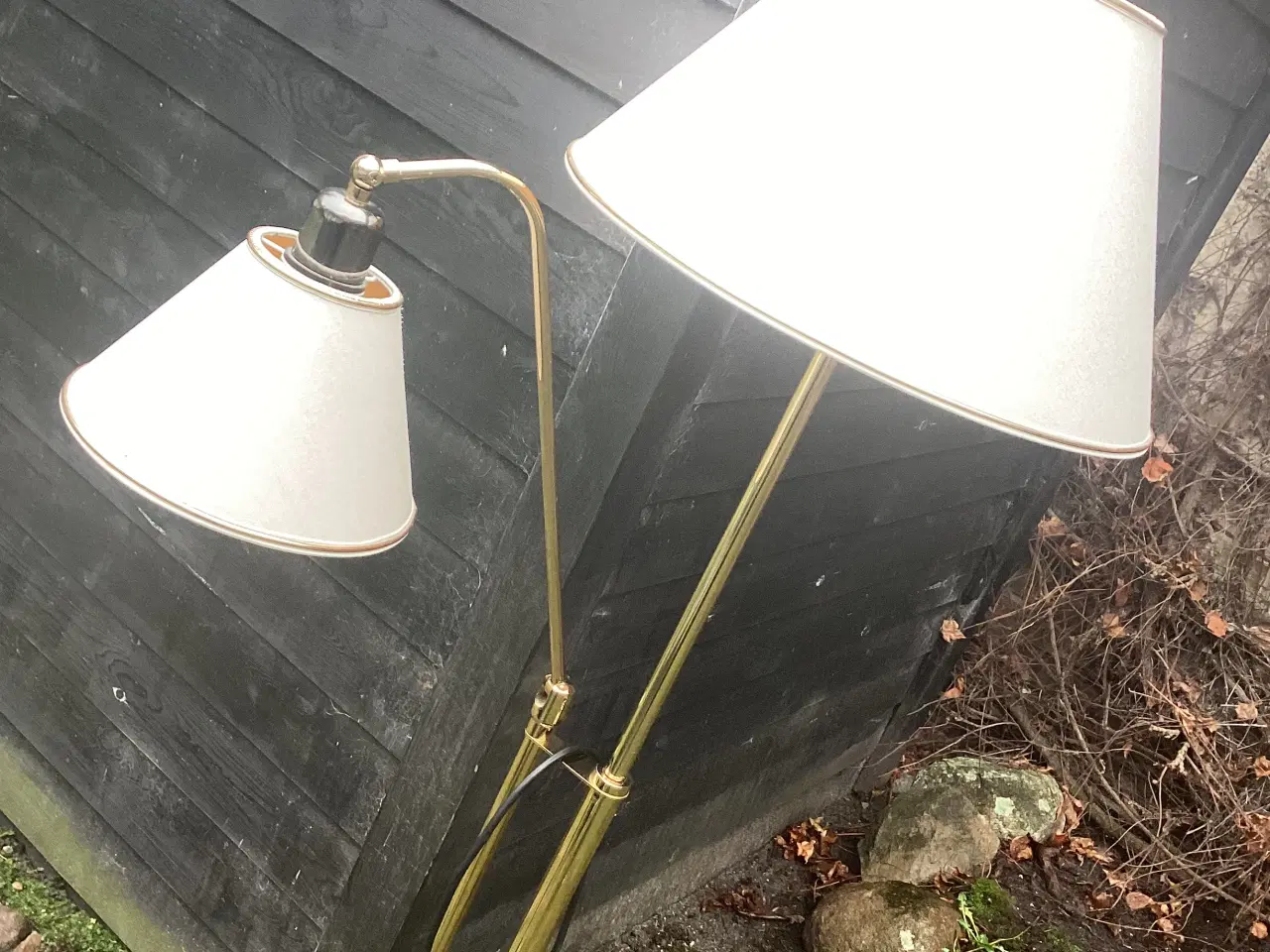 Billede 2 - Messing standerlampe 2 skærme