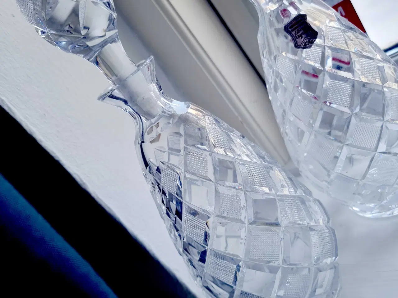 Billede 2 - 2 høje flotte og ens krystal karafler