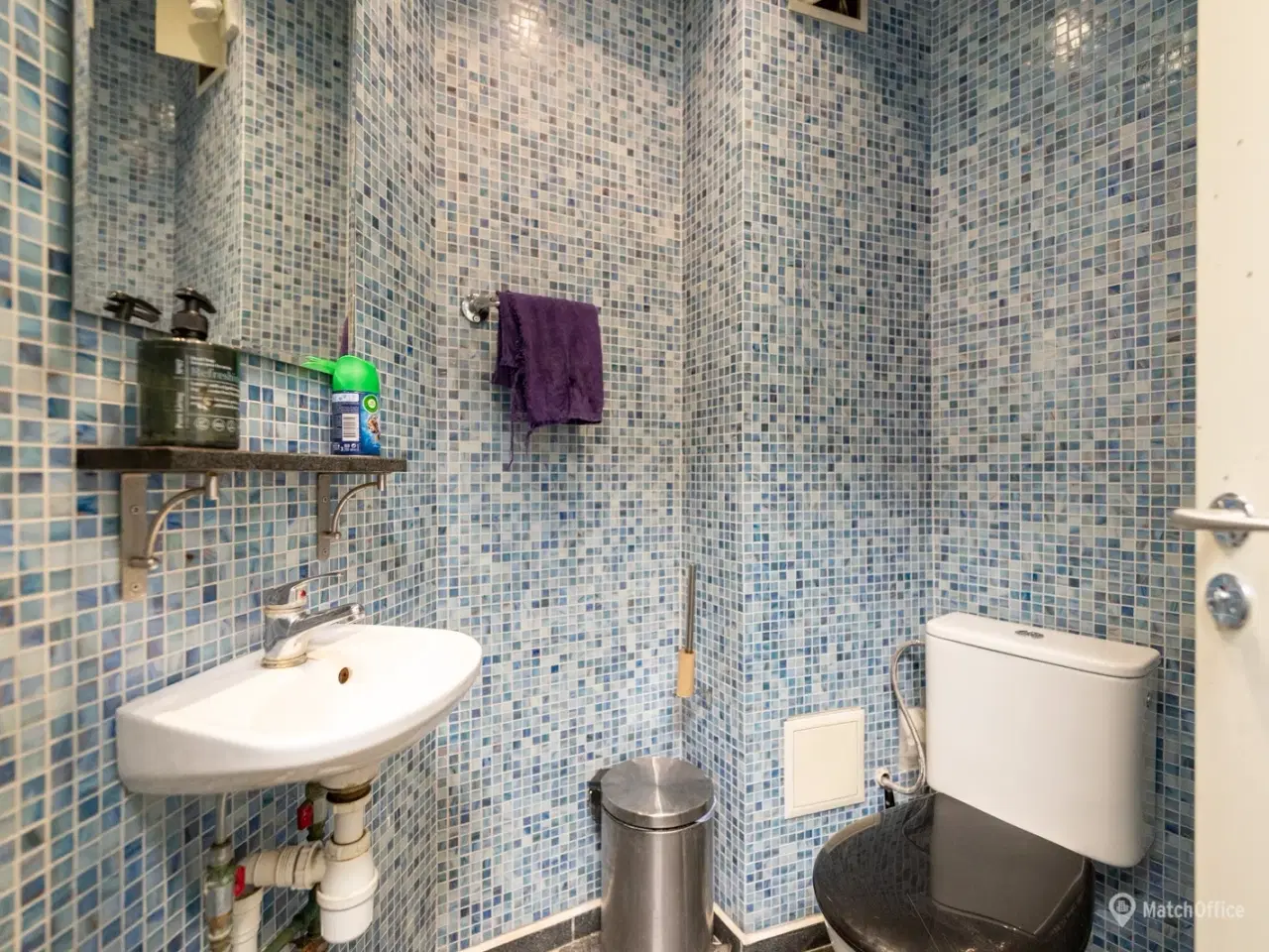 Billede 10 - SÆLGES: Turnkey frisørsalon med fuld inventarpakke – midt på Valby Langgade