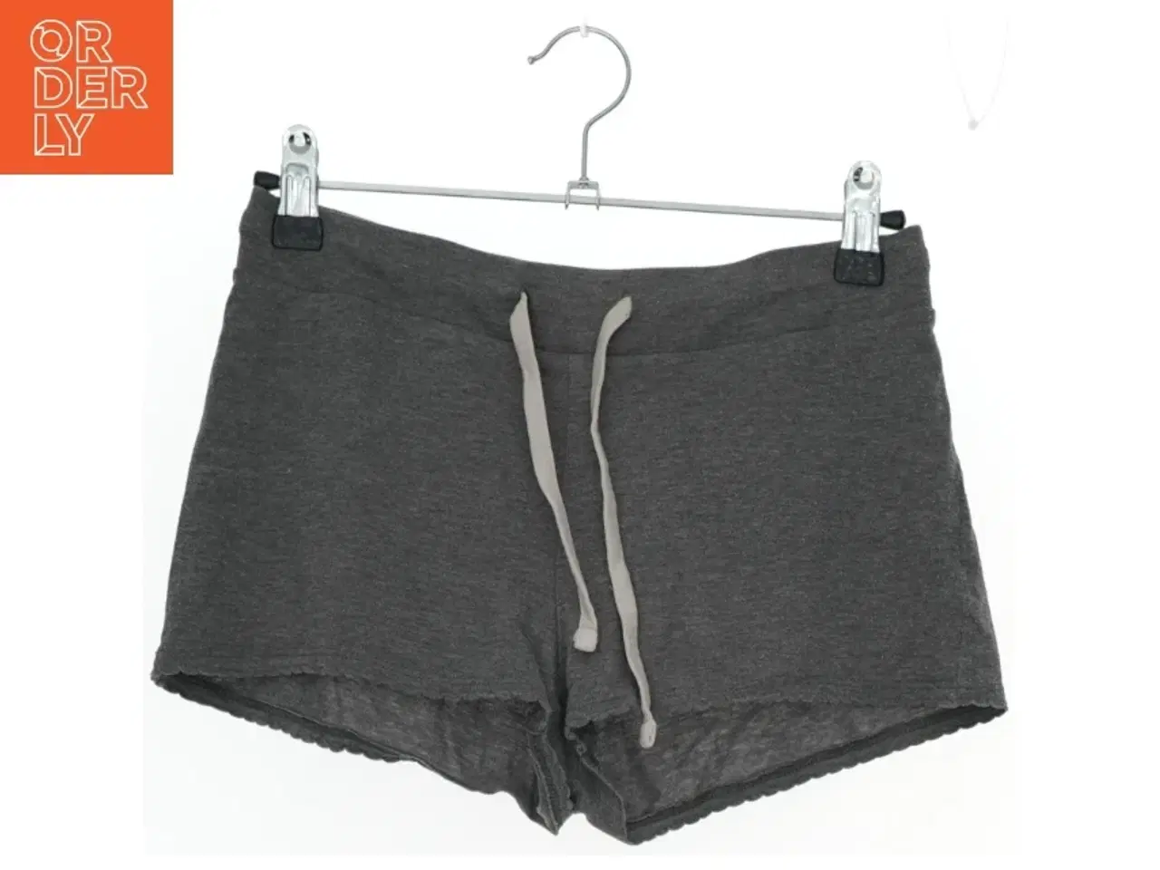 Billede 1 - Grå shorts med snøre fra H&M (str. 140)