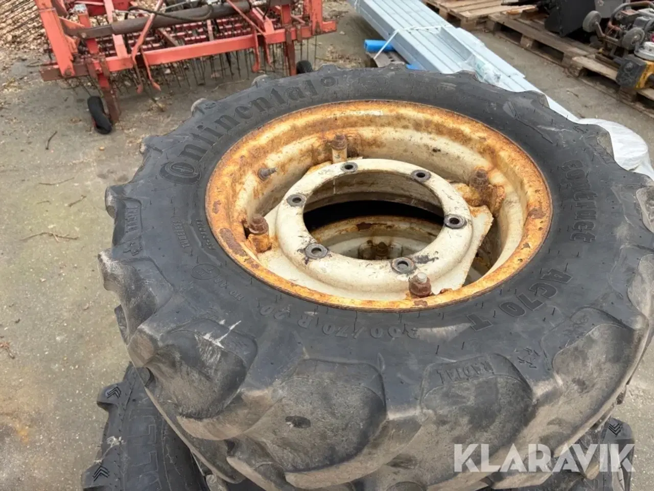 Billede 7 - Hjul New Holland 4040 300/70R20 - 380/70R28 4 styk