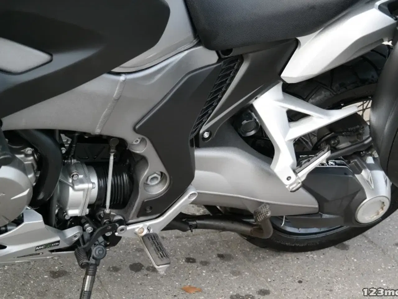 Billede 26 - Honda VFR 1200 X MC-SYD       BYTTER GERNE