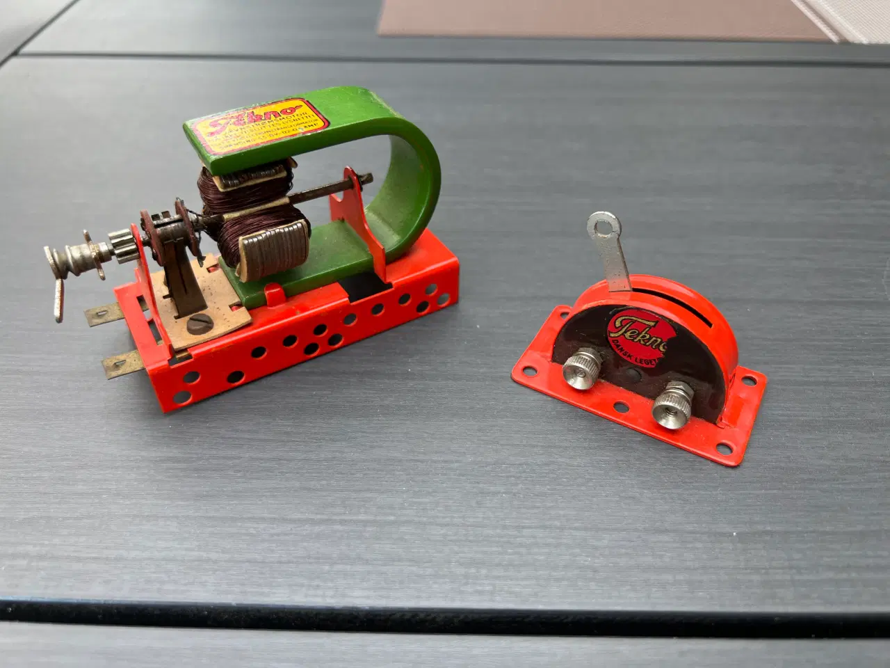 Billede 1 - Tekno elmotor med omskifter