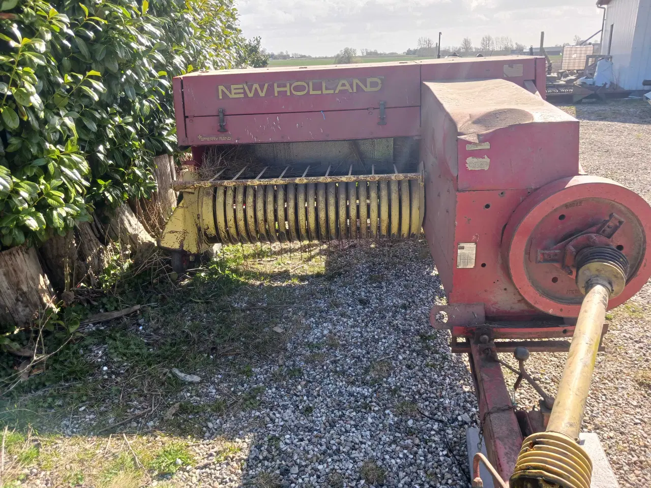 Billede 3 - Fin småballe presser.