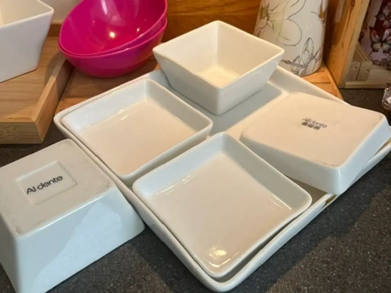 Billede 1 - Stilrent Al dente tapassæt i hvidt porcelæn-6 dele