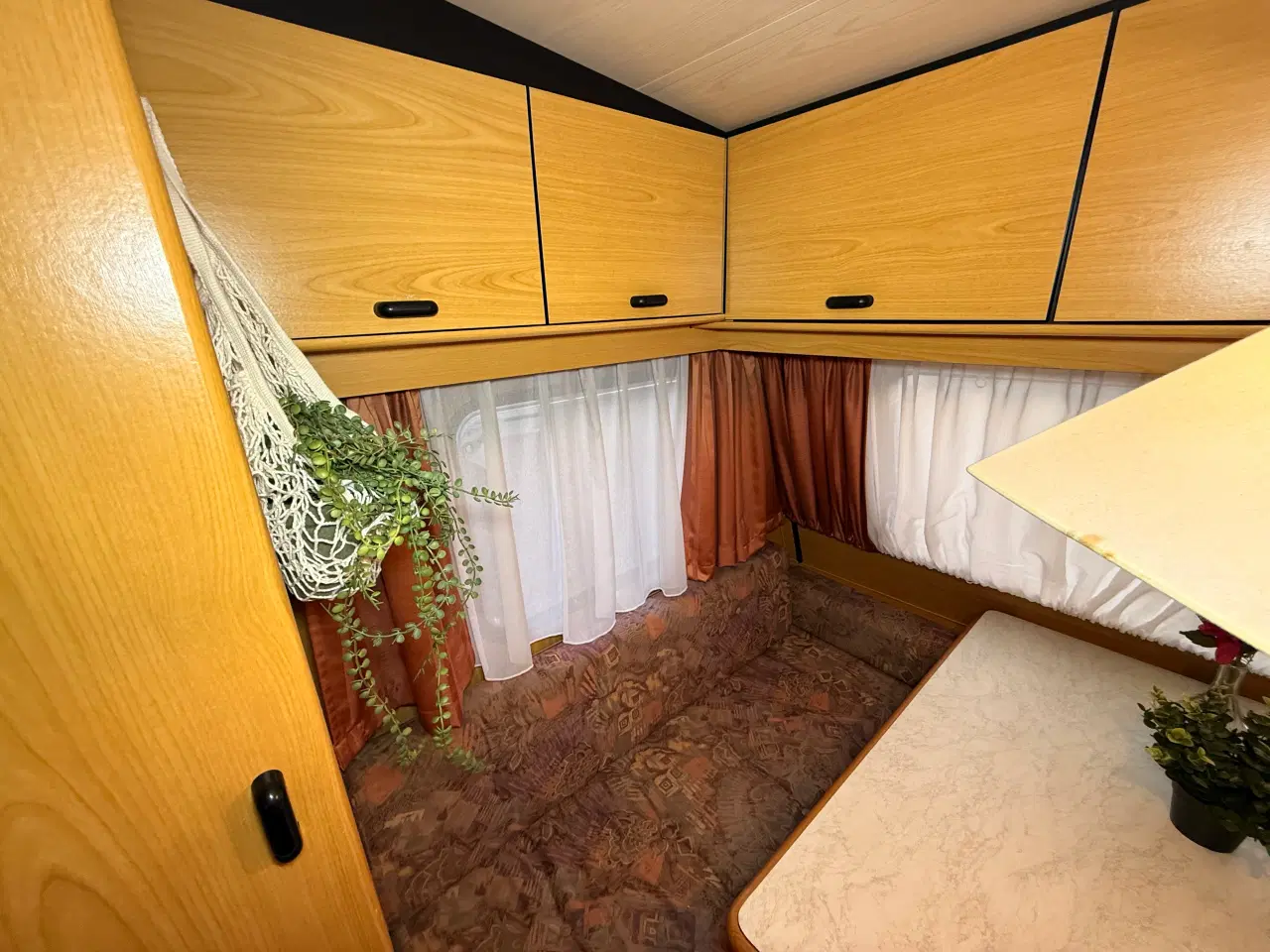 Billede 12 - Burstner 390 / Med Isabella telt