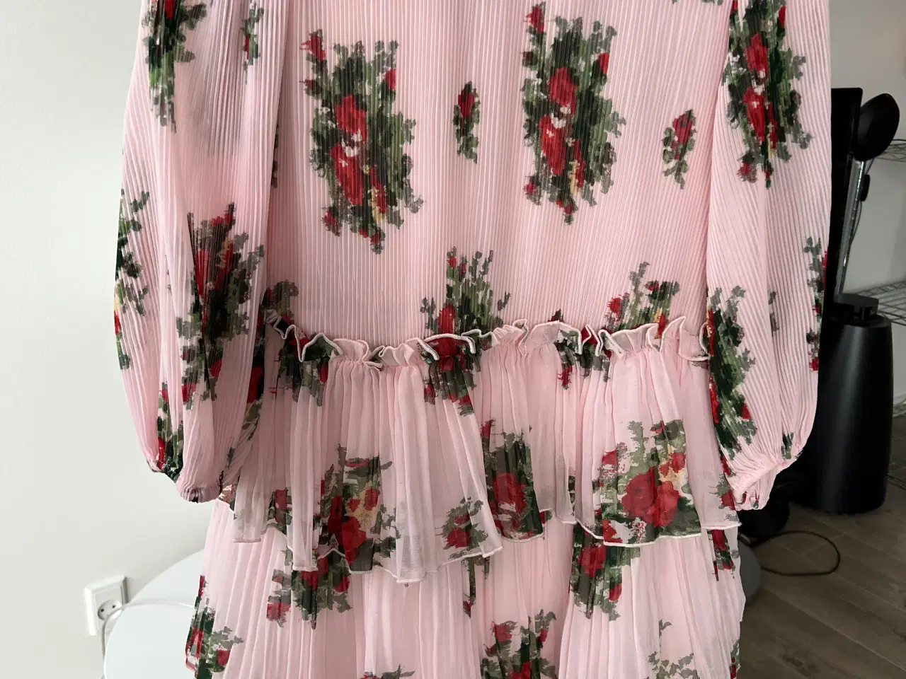 Billede 5 - GANNI tøj