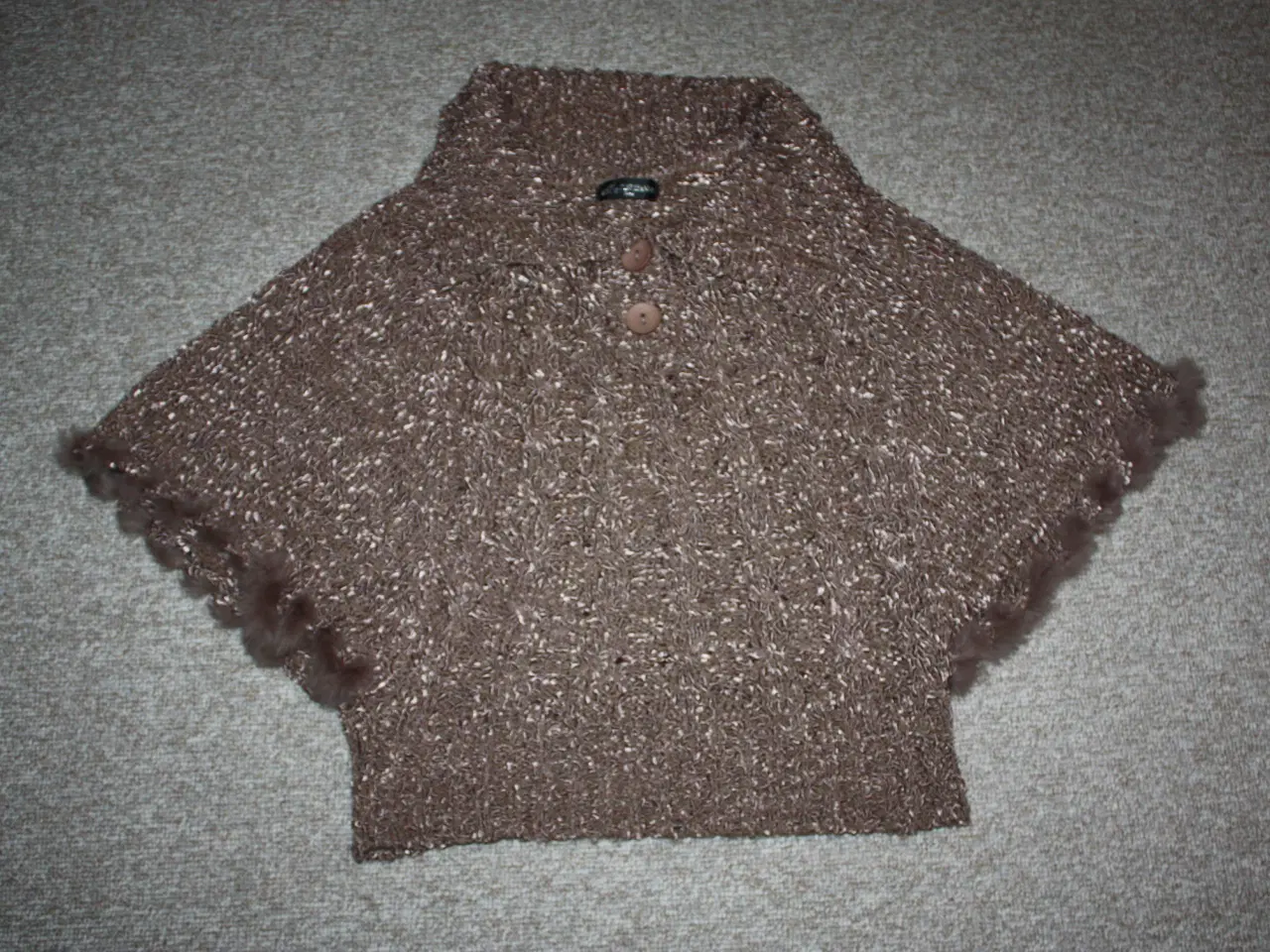 Billede 3 - Pinfelanna bluse str.M med pels 65% acryl 35% wool