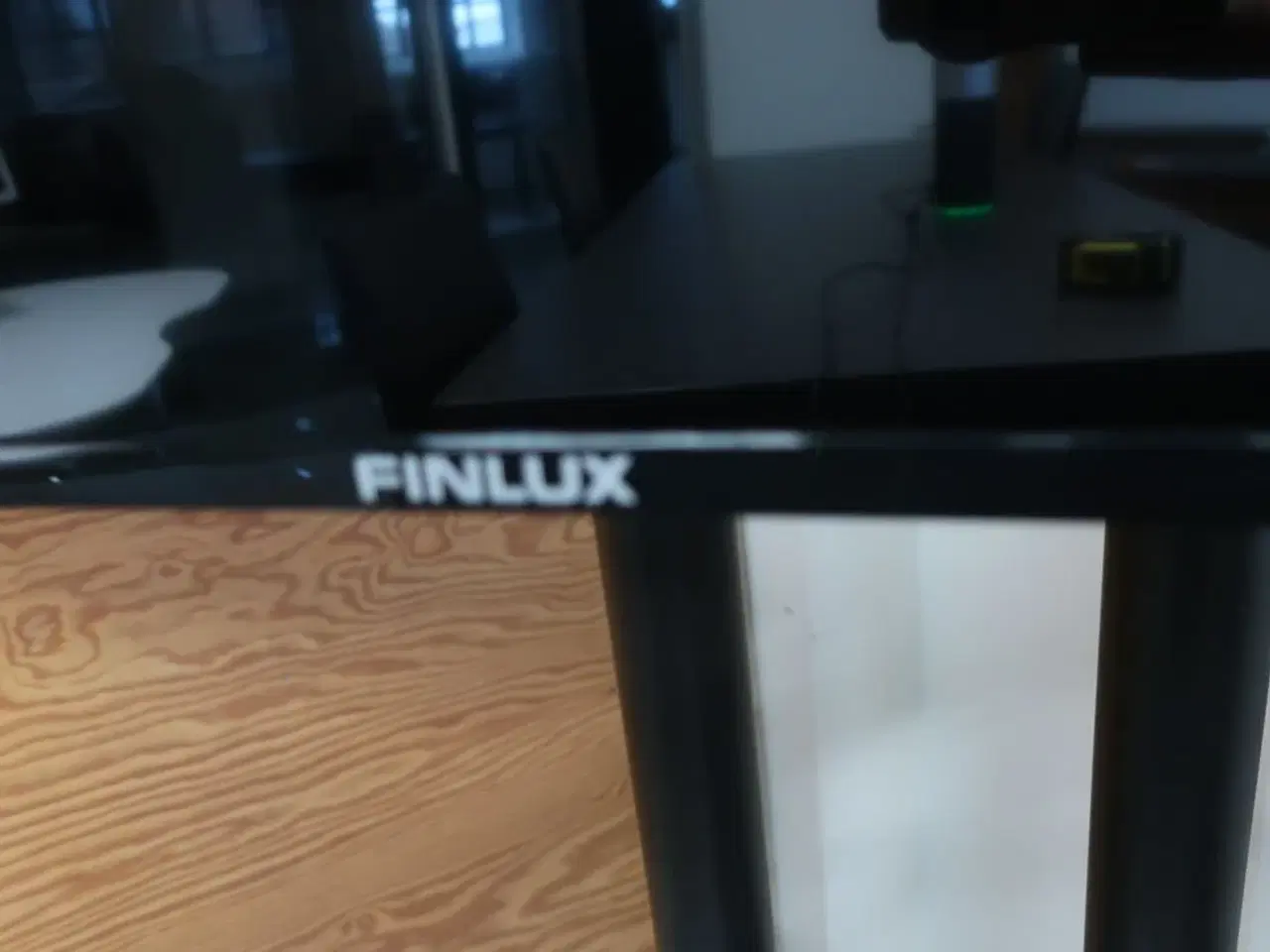 Billede 6 - Fladskærm FINLUX inkl. stativ
