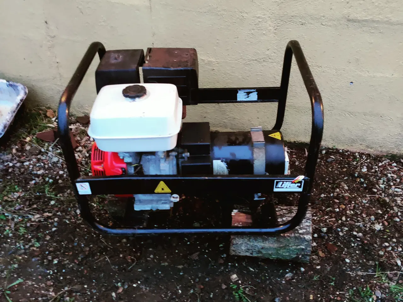 Billede 3 - Generator honda gx270 9hk 4,1 kva