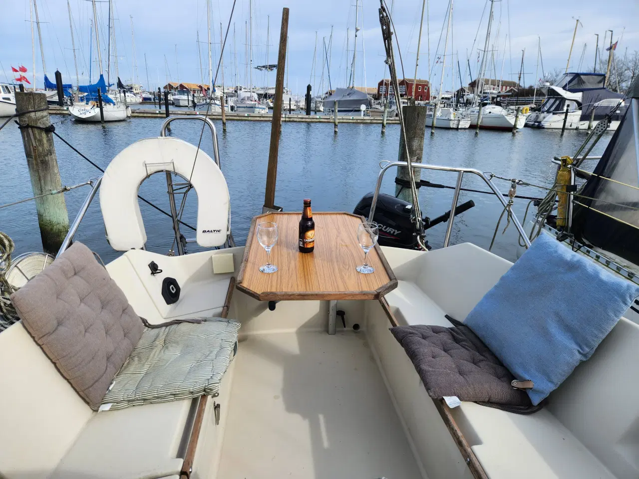 Billede 11 - Benetau first 26Billig ejlbåd med næsten ny motor.