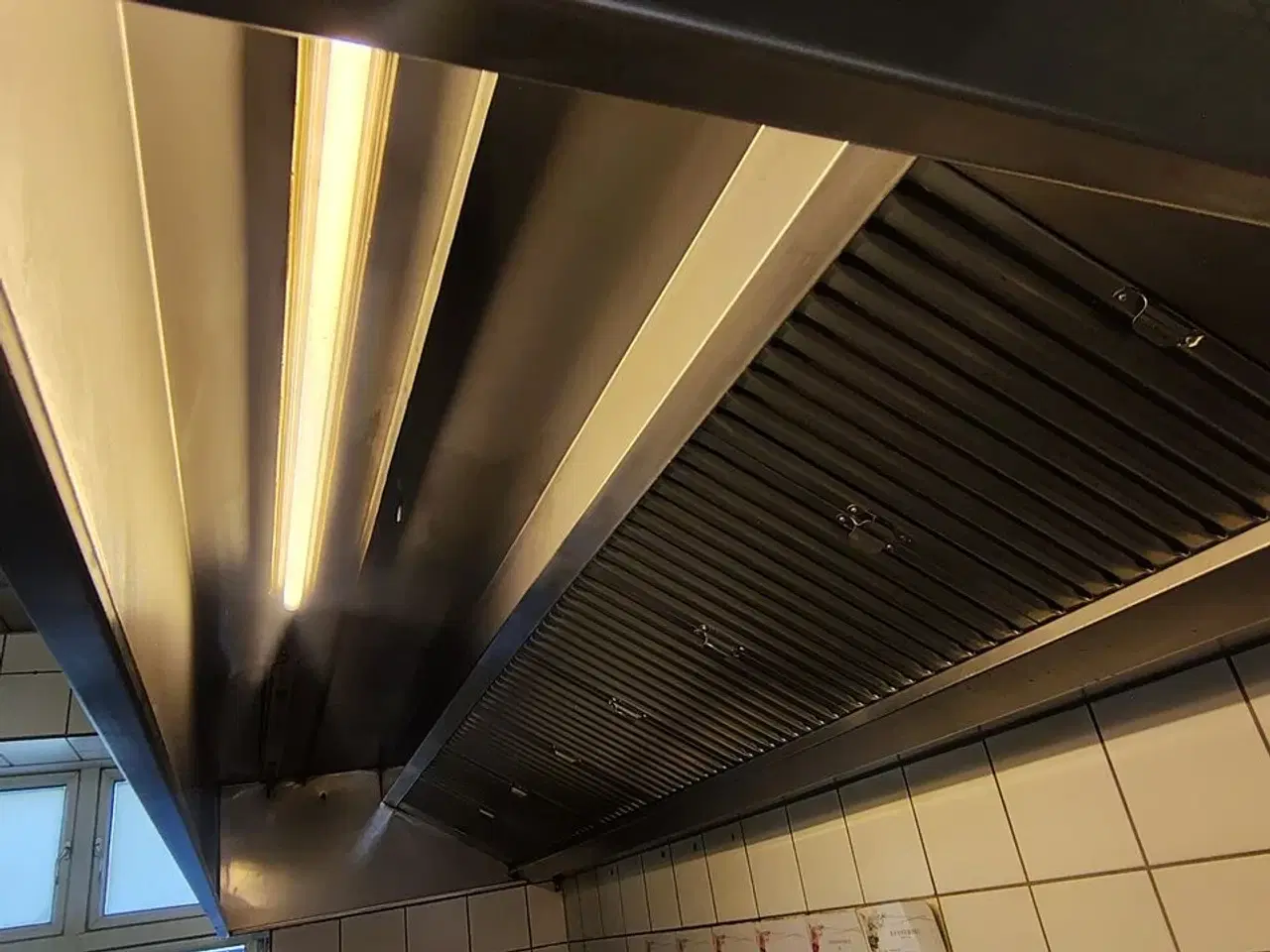 Billede 2 - Udsugning