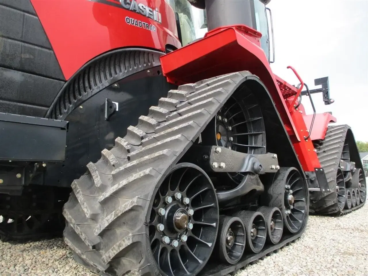 Billede 13 - Case IH Quadtrac 470 med 1000omd PTO & 30tommer / 76cm bånd på. GPS anlæg.