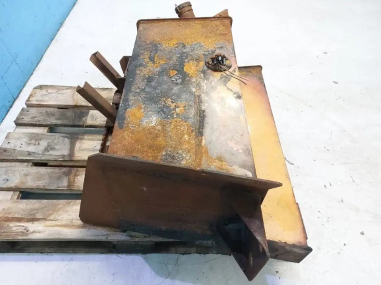 Billede 14 - Case 580 SLE Brændstoft Tank 231884A1