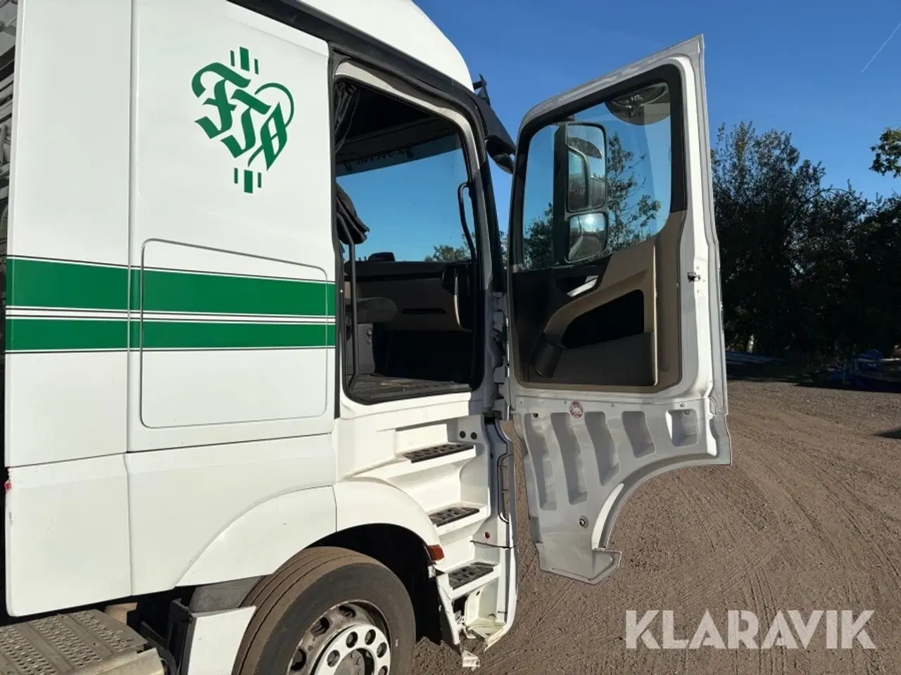 Billede 9 - Lastbil Mercedes-Benz Actros med gardintrailer