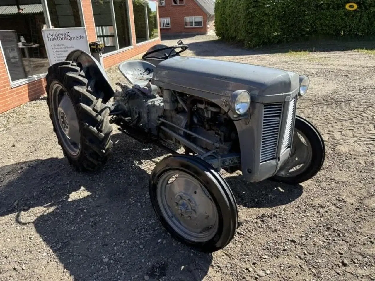 Billede 3 - Ferguson Grå Ferguson traktor