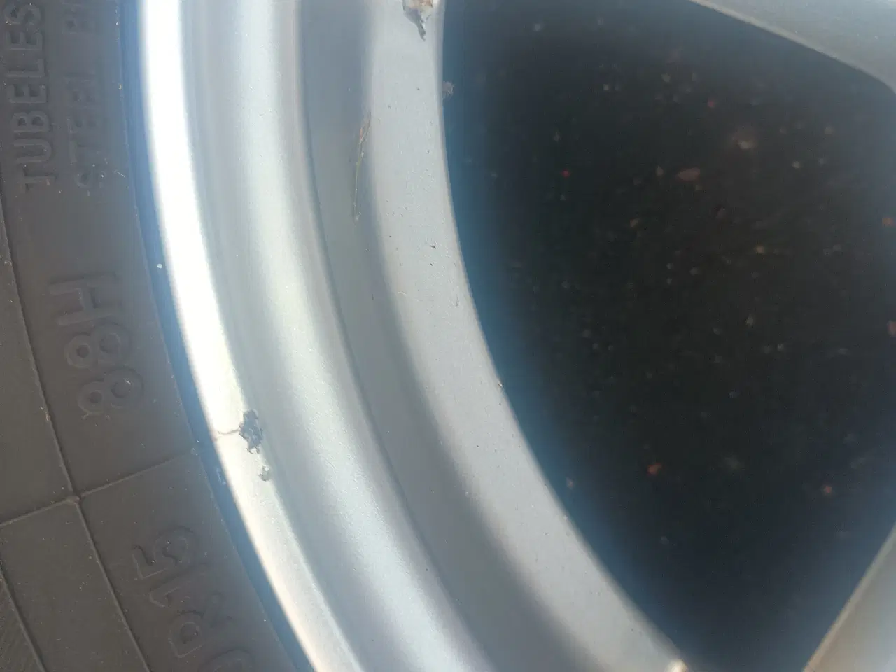 Billede 3 - 15" Alufælge M. Næsten nye vinterdæk