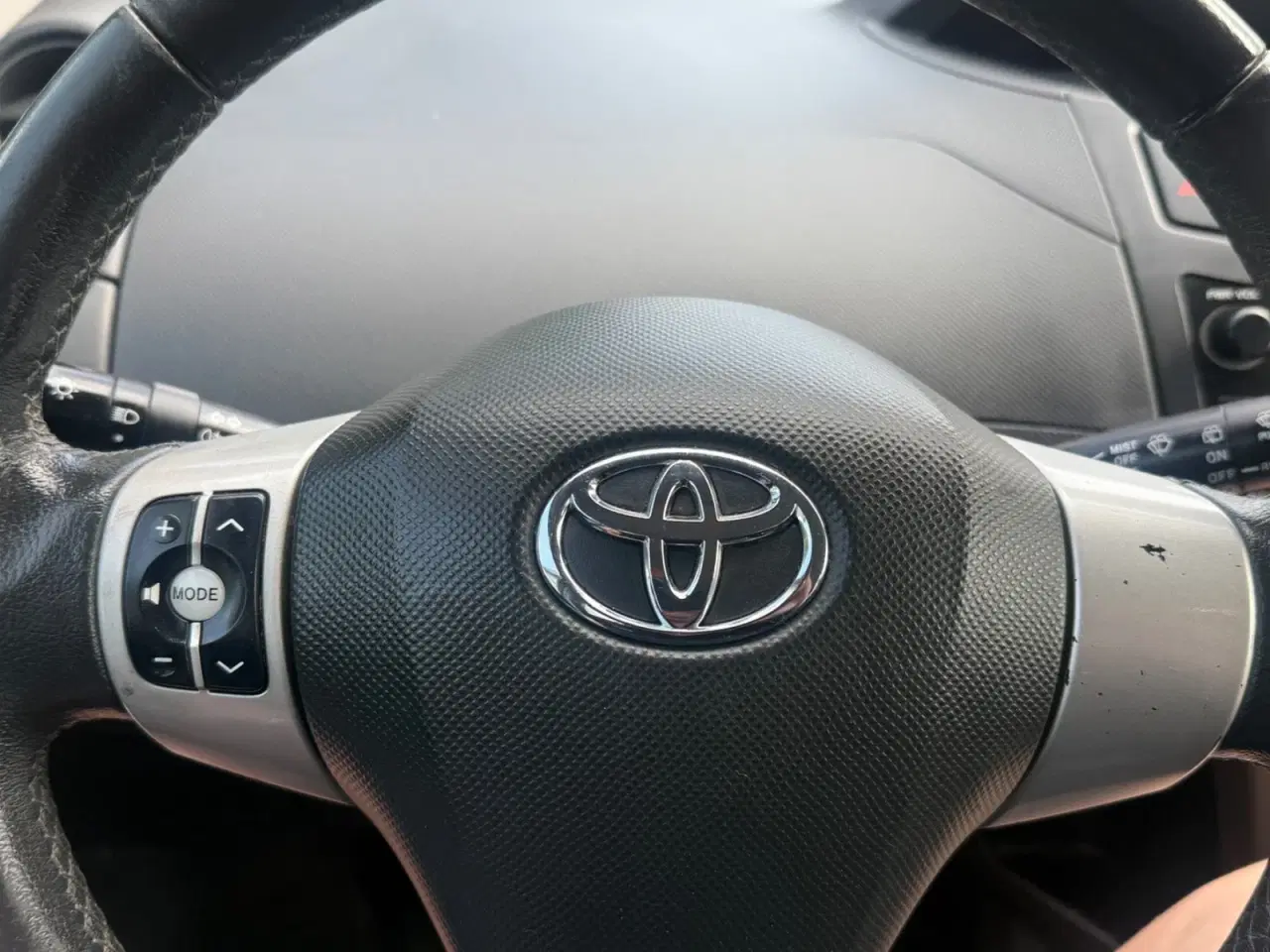 Billede 12 - Toyota Yaris 1,3 Luna
