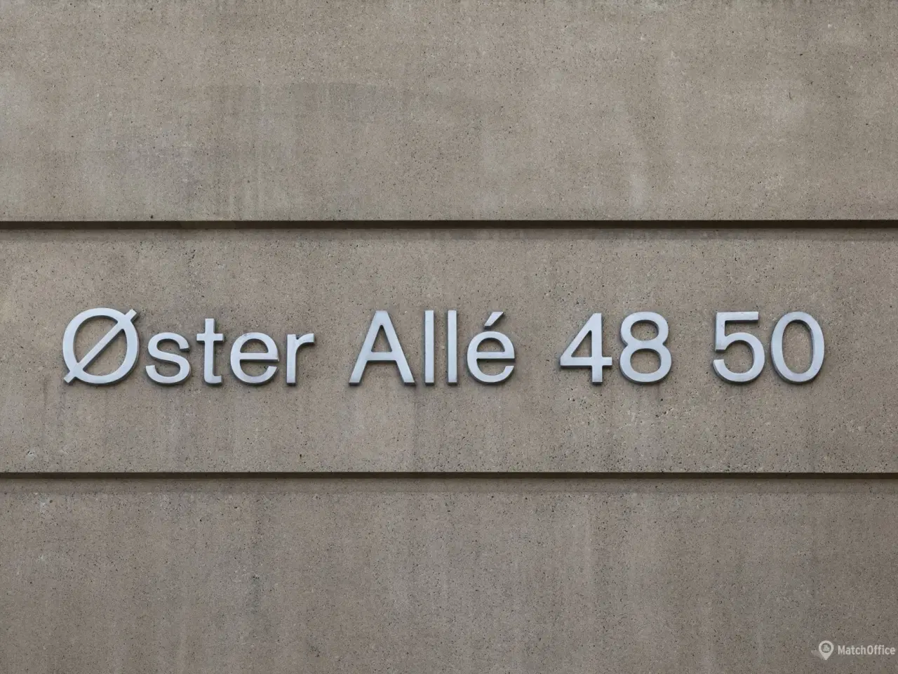 Billede 3 - Med kontor i Parken kan I spille bold med de bedste