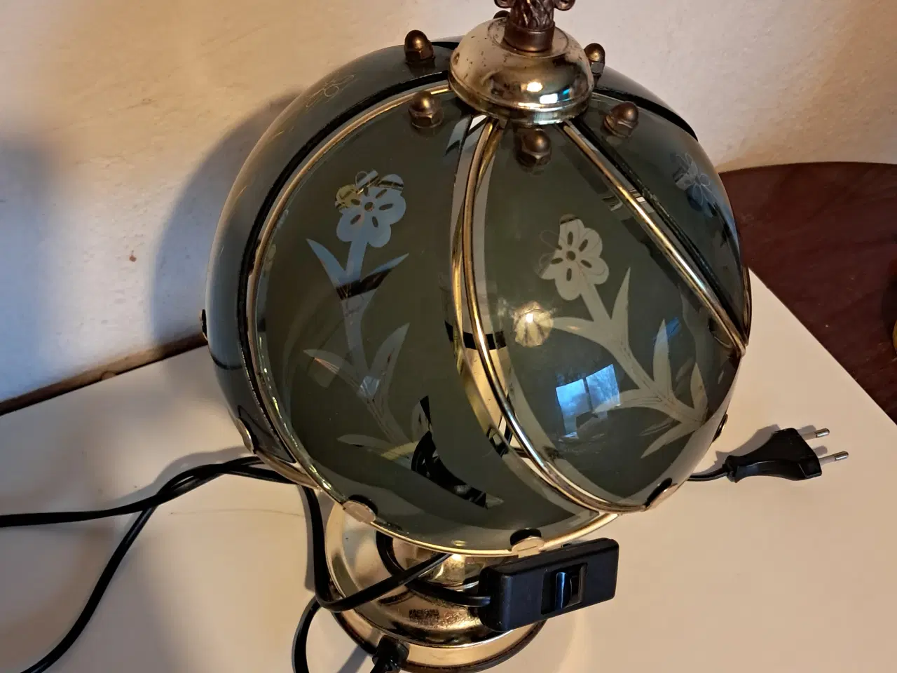Billede 2 - Vintage bordlampe med glasskærm – retro 60/70’er