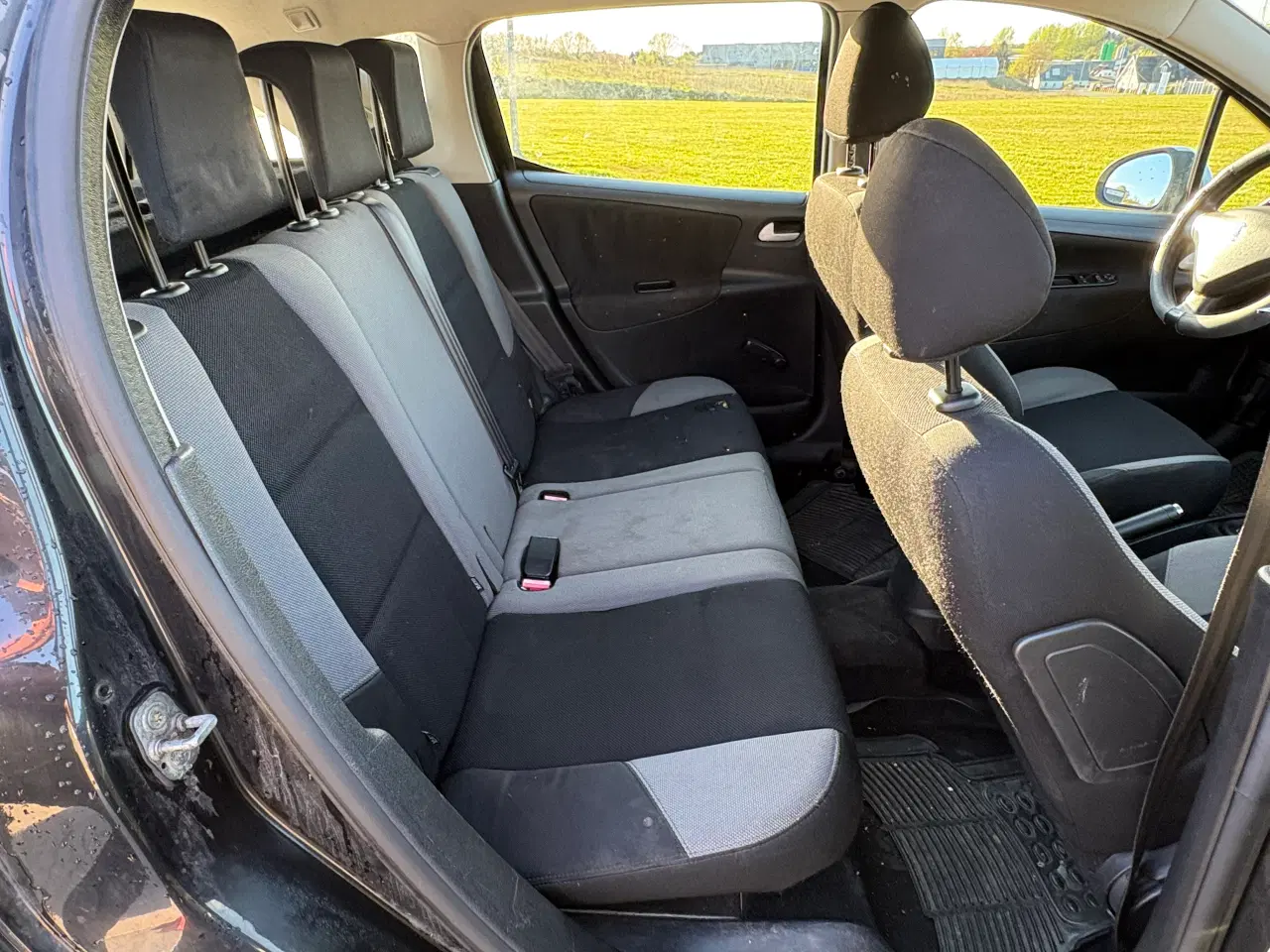 Billede 9 - Velkørende bil som holder syn til 2/2027