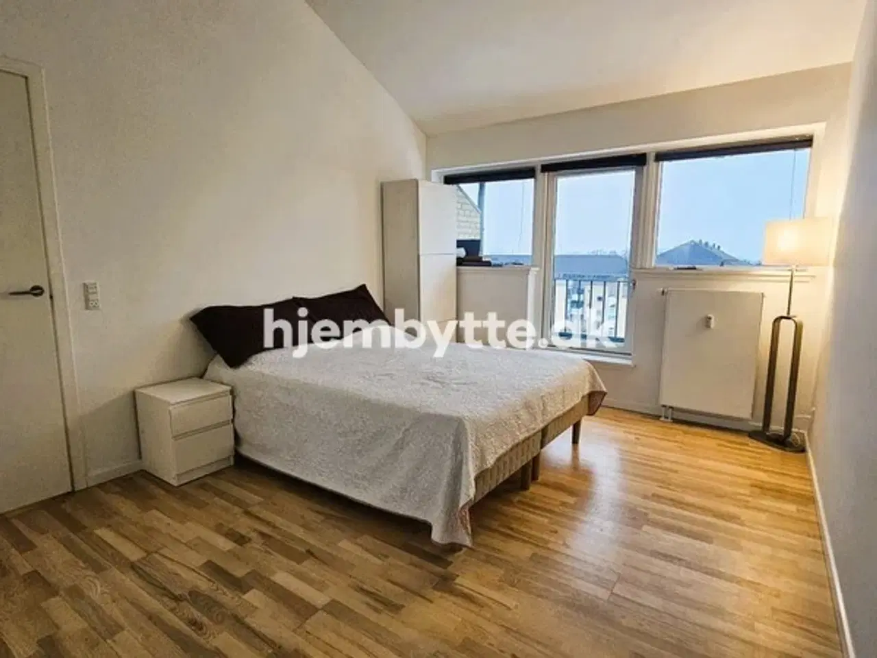 Billede 2 - Hjembytte - Voldfløjen