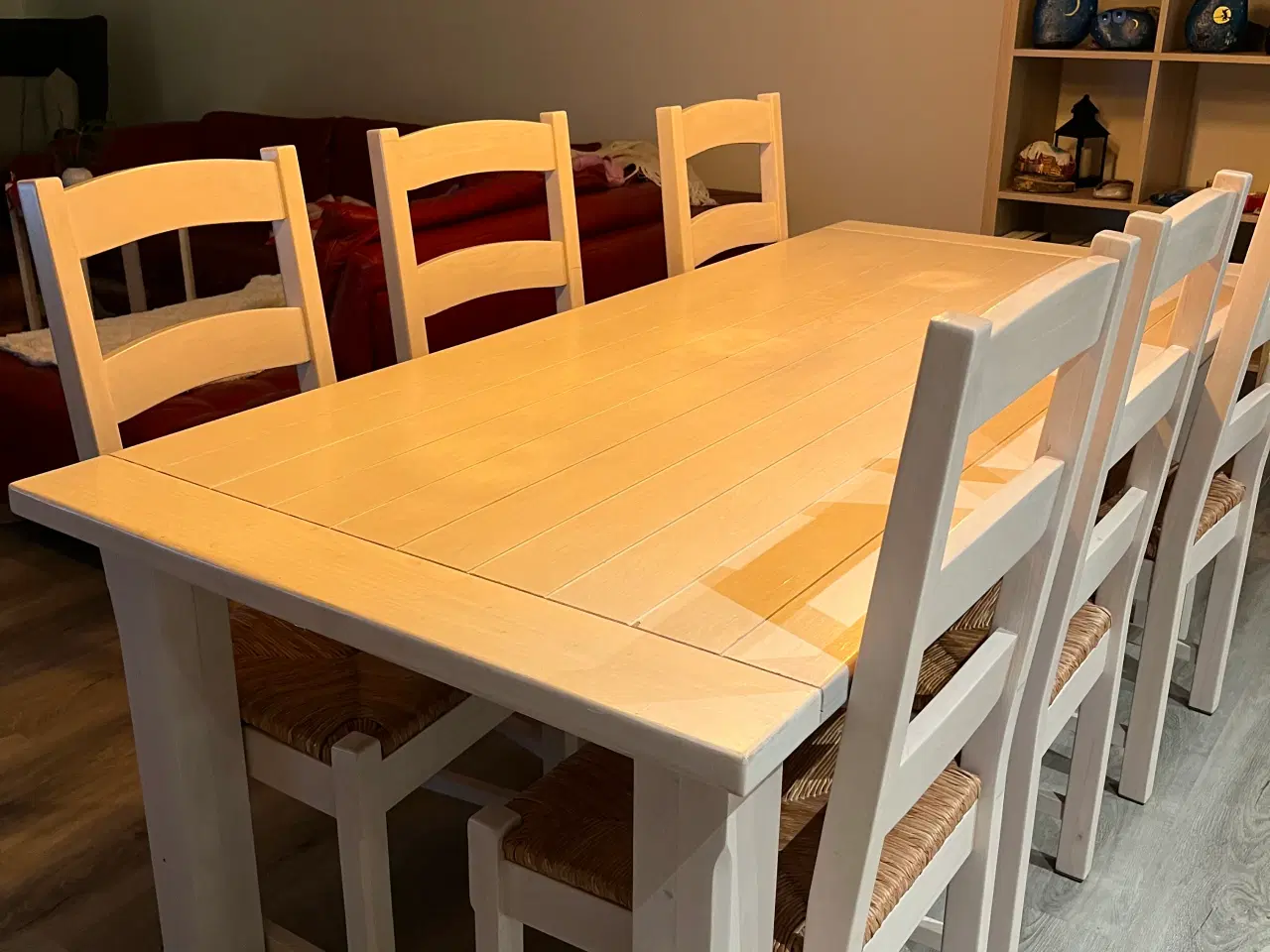 Billede 1 - Spisebord, 6 stole og 2 tillægsplader