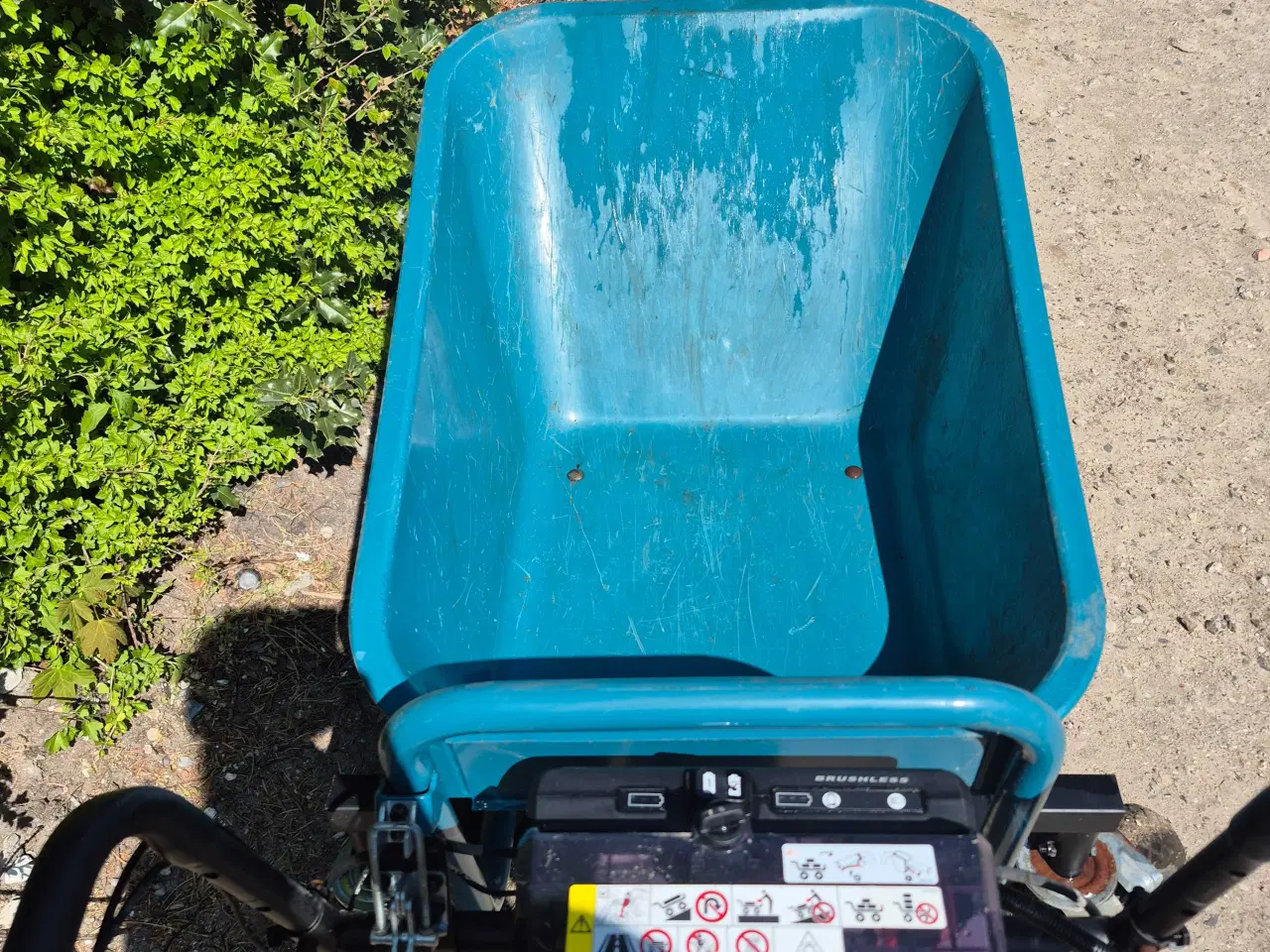 Billede 5 - Makita Trillebør på batteri