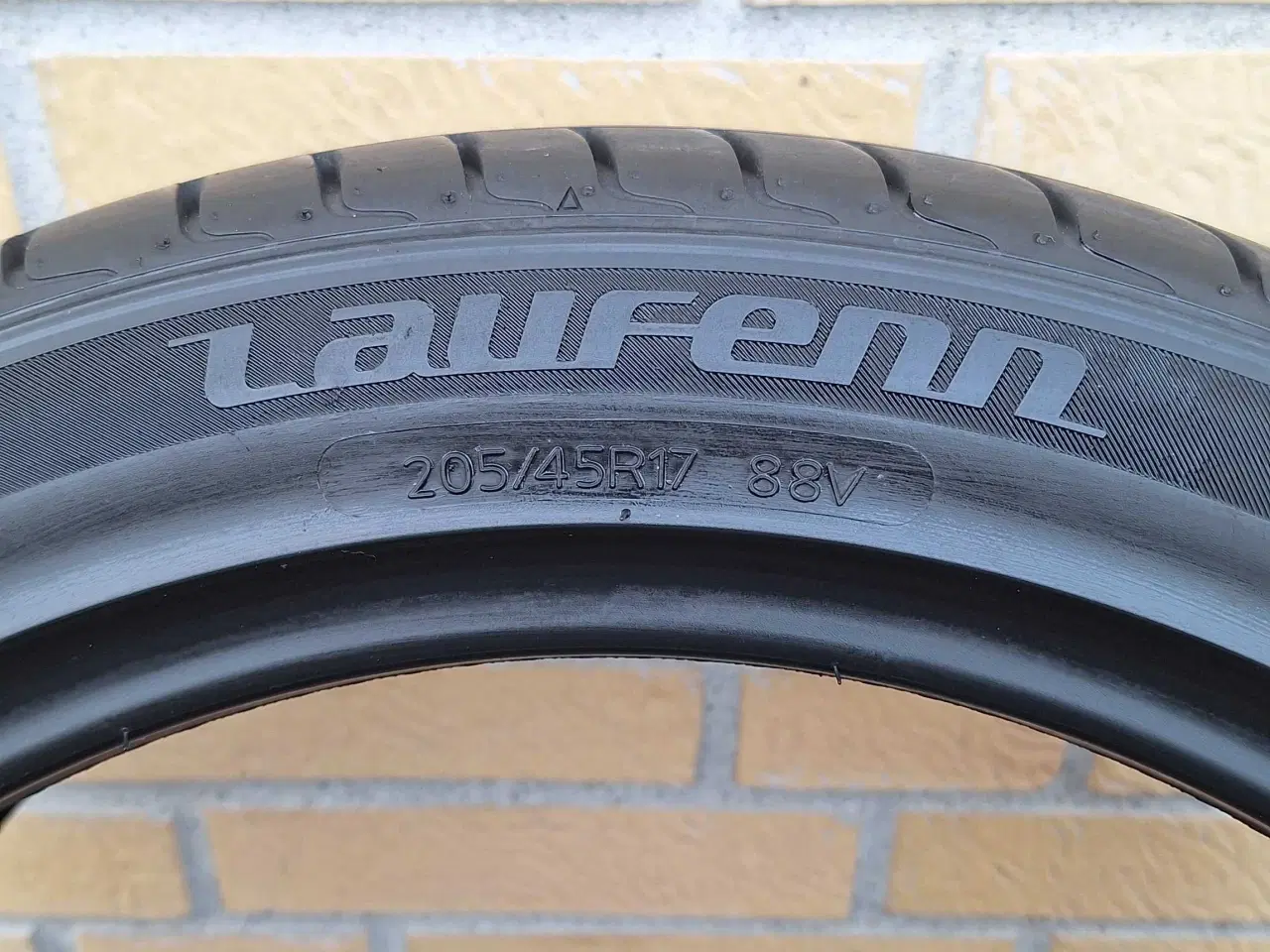 Billede 6 - 1 stk. sommerdæk 205/45 R17